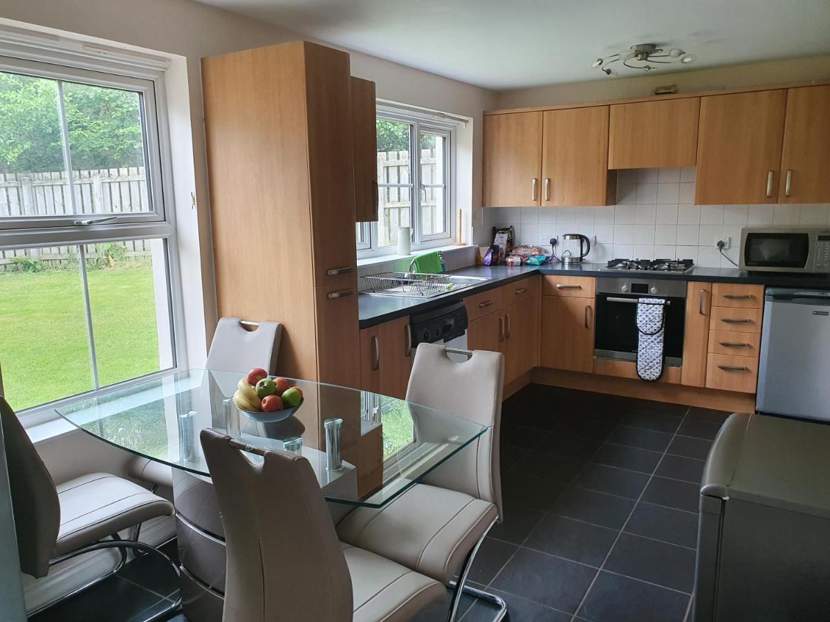 Delux Spacious Villa Inverness Exterior foto